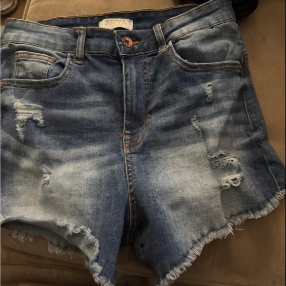 Ariya Pants - Ariya Faded Blue Jean Shorts